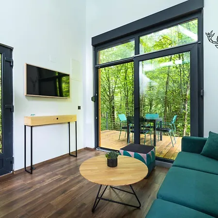 Tree Elements Treehouse Retreat Apartment Slunj Exterior photo