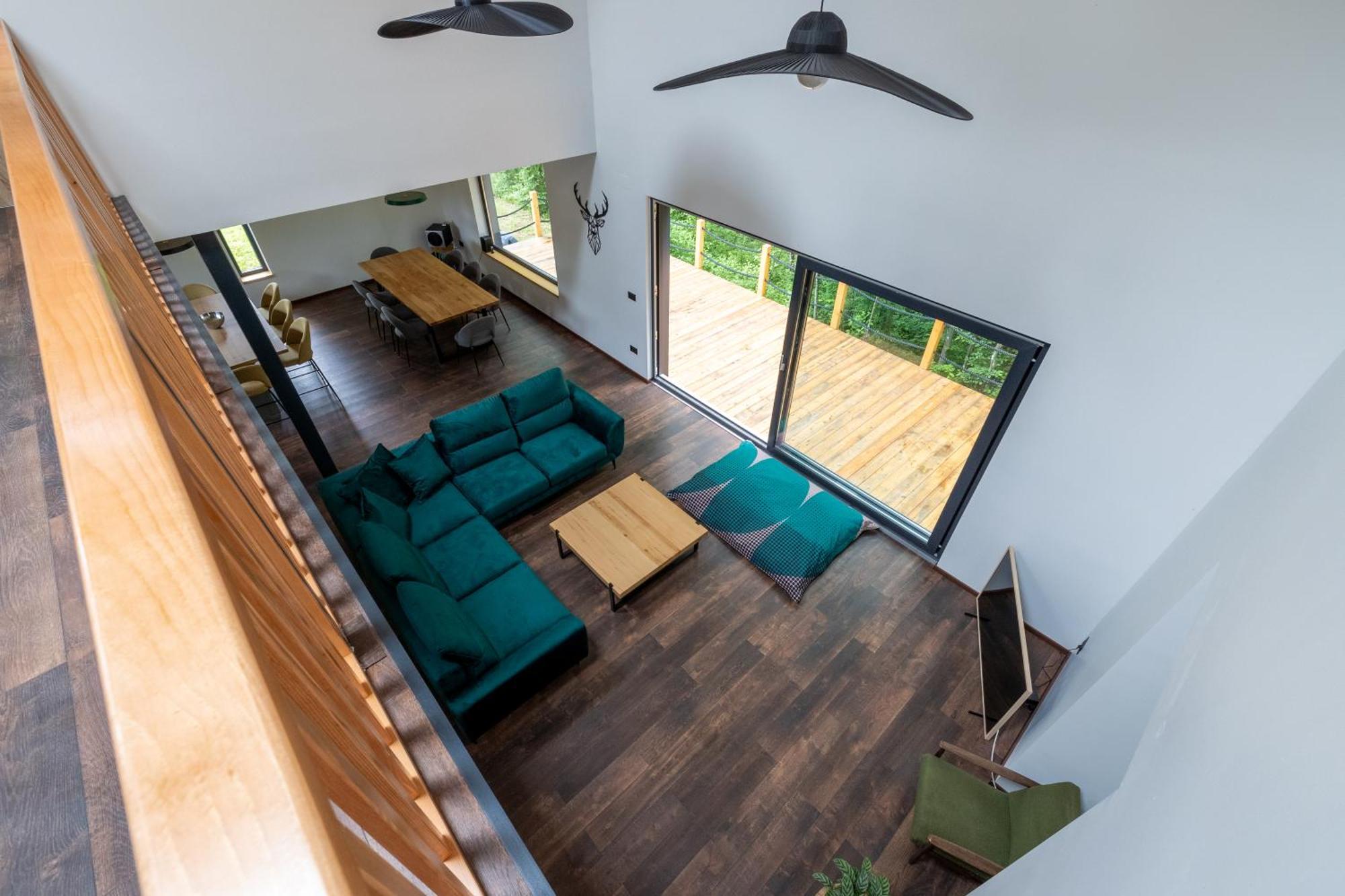 Apartment Tree Elements Treehouse Retreat *