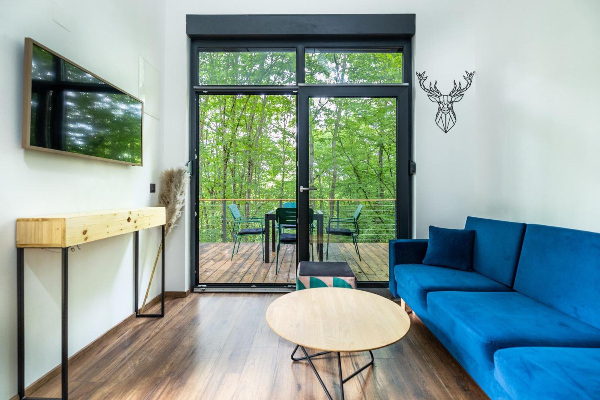 Apartment Tree Elements Treehouse Retreat Slunj
